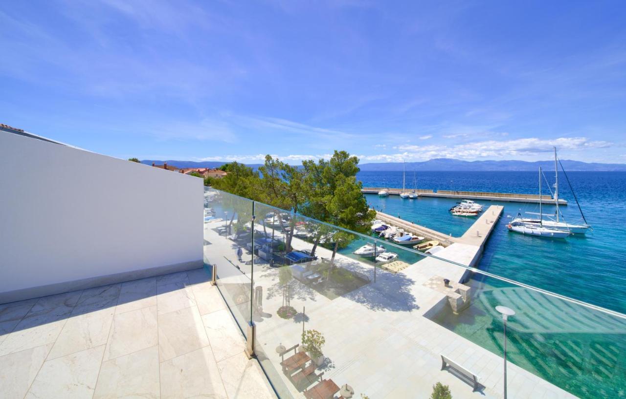 Apartments Dundo นยีวีเซ ภายนอก รูปภาพ