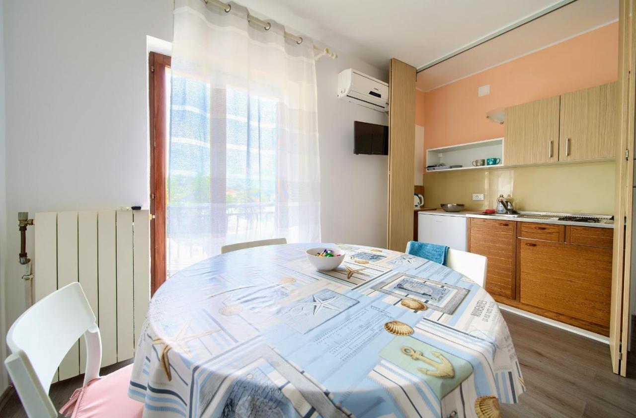 Apartments Dundo นยีวีเซ ภายนอก รูปภาพ