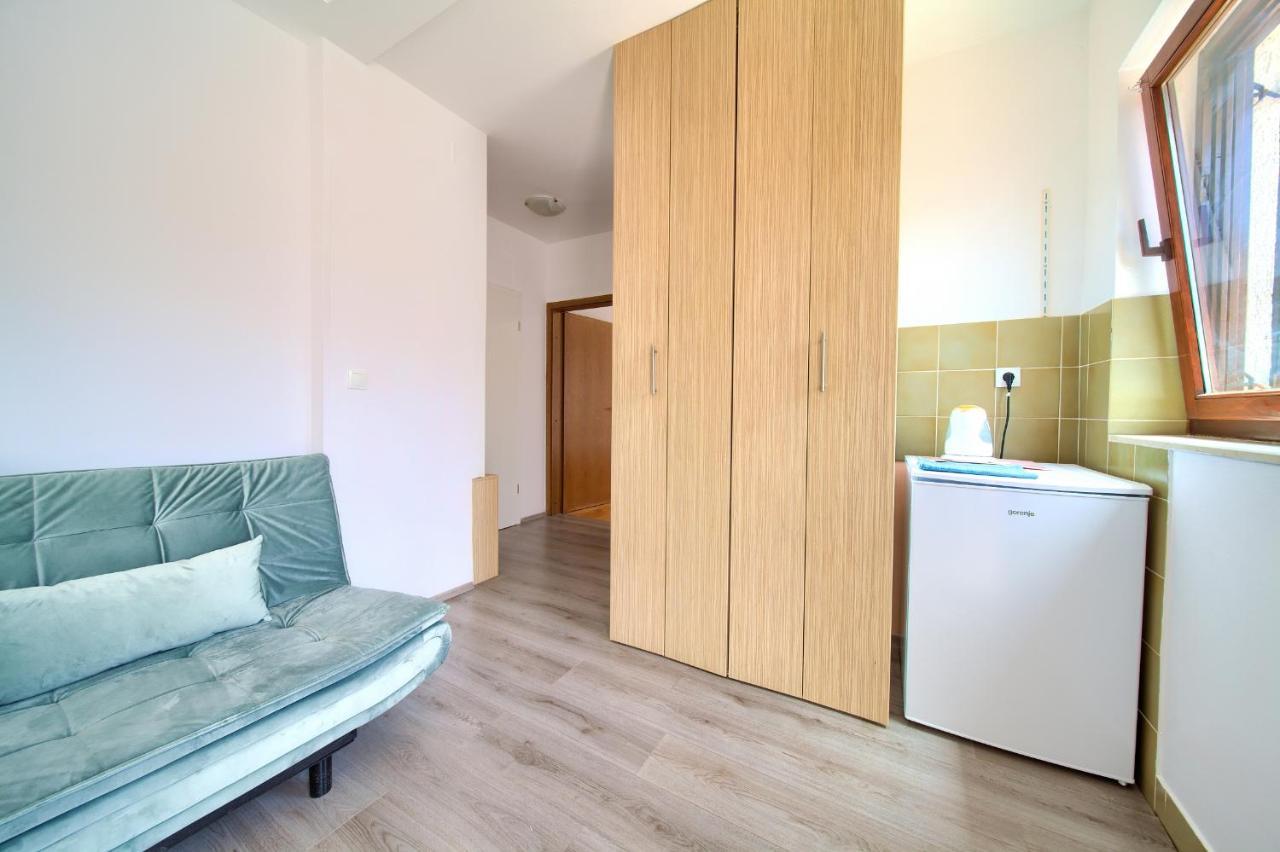 Apartments Dundo นยีวีเซ ภายนอก รูปภาพ